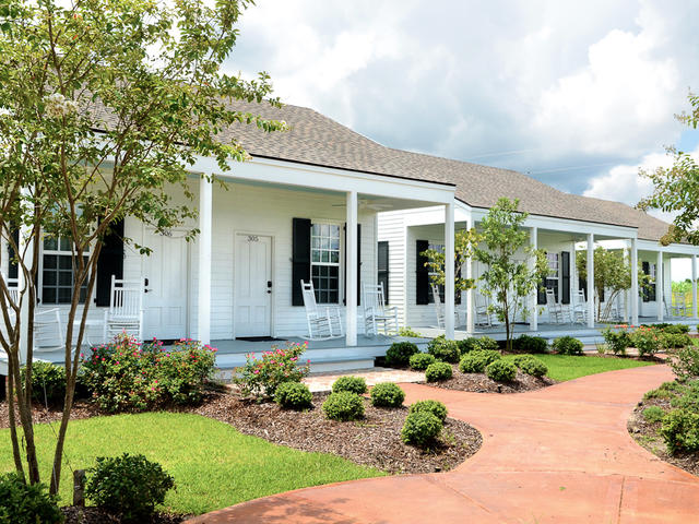The Cottages and Carriage House offer deluxe hotel accommodations with luxury amenities.