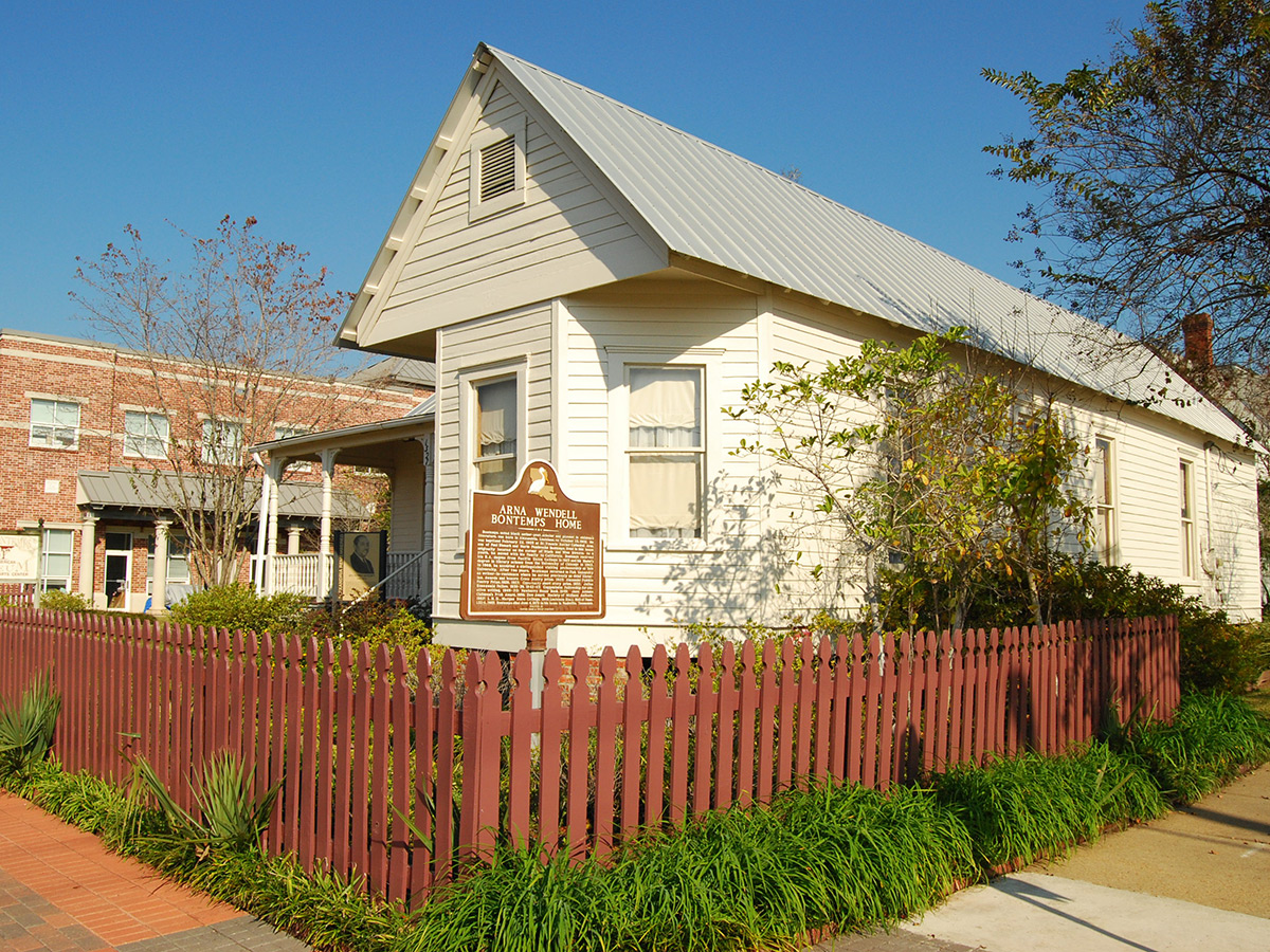 Arna Bontemps African American House in Alexandria