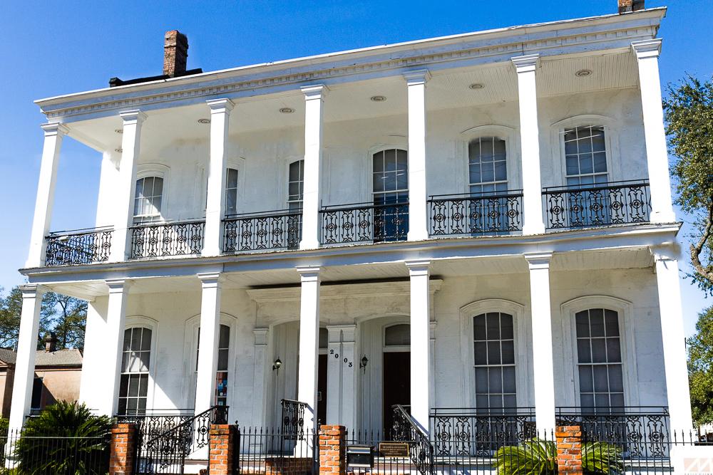 The George and Leah McKenna Museum of African American Art