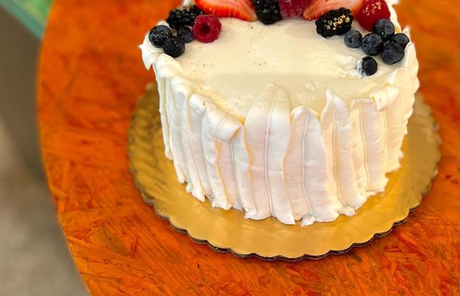 Chantilly Cake