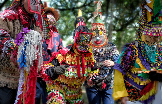 Courir De mardi Gras costumes