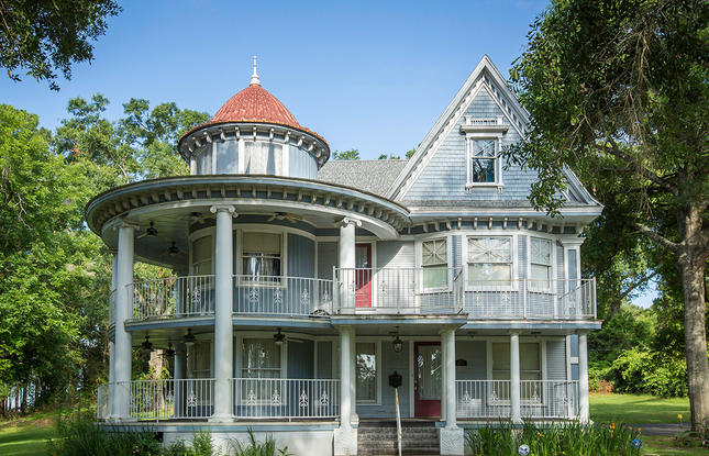 Wingate House in Leesville, LA