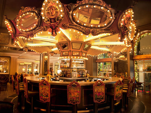 Carousel Bar & Lounge