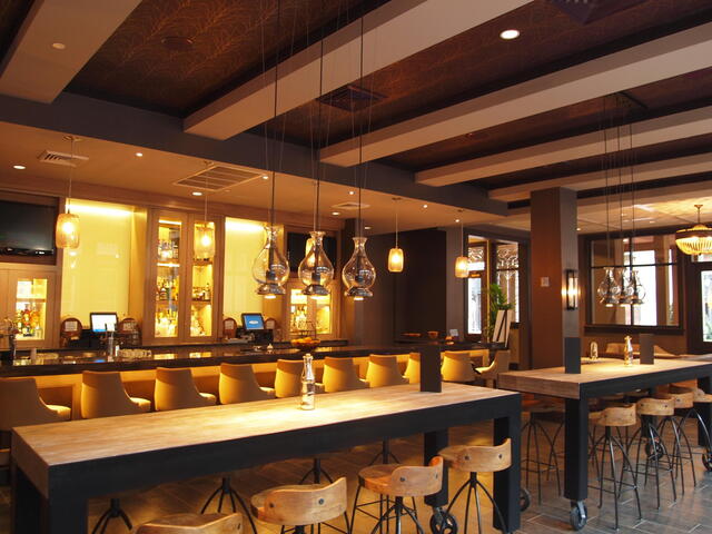 Batch Bar - Hyatt French Quarter Lobby Bar Photo 2