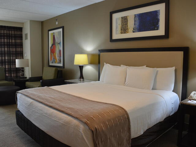 King room at the Tower Hotel