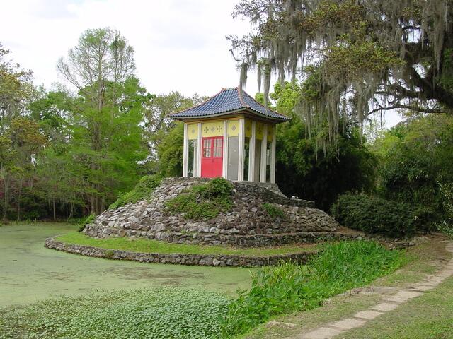Jungle Gardens Ancient Buddah Statue Photo 3