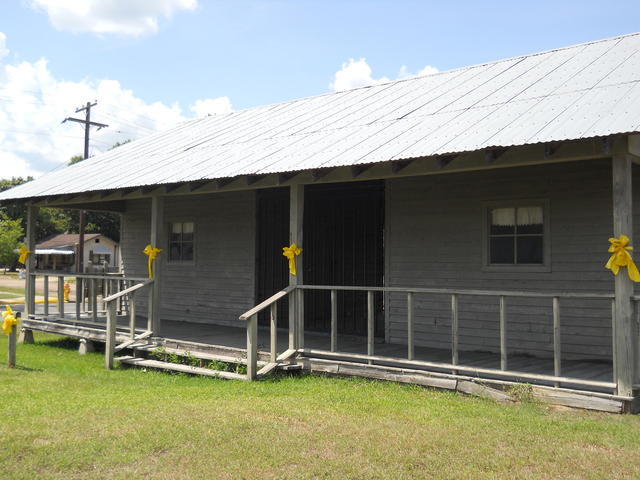 Airhart Dog Trot House