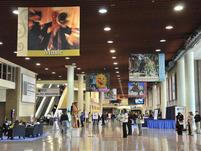 Lobby of the New Orleans Ernest N. Morial Convention Center Photo 3