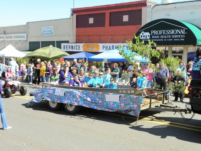 HAVING FUN AT THE CORNEY CREEK FESTIVAL