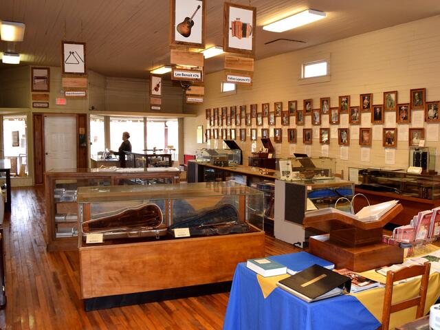 Cajun French Music Hall of Fame & Museum Photo 3