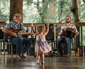 Dancing at Palmettos on the Bayou. Credit: Louisiana Northshore