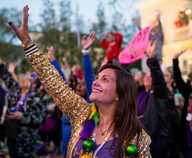 Mardi Gras spectators