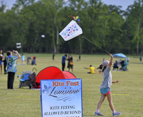 The entrance to Kite Fest Louisiane'.